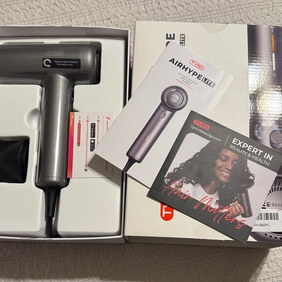 Tymo AirHype High-Speed Hair Dryer - Black and Gray - Picture 5 of 7